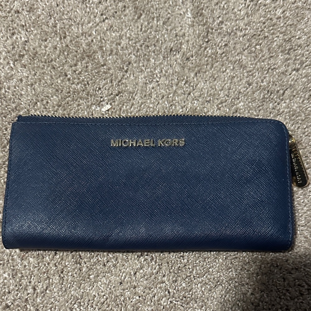 Michael Kors Dark Blue Zip Wallet